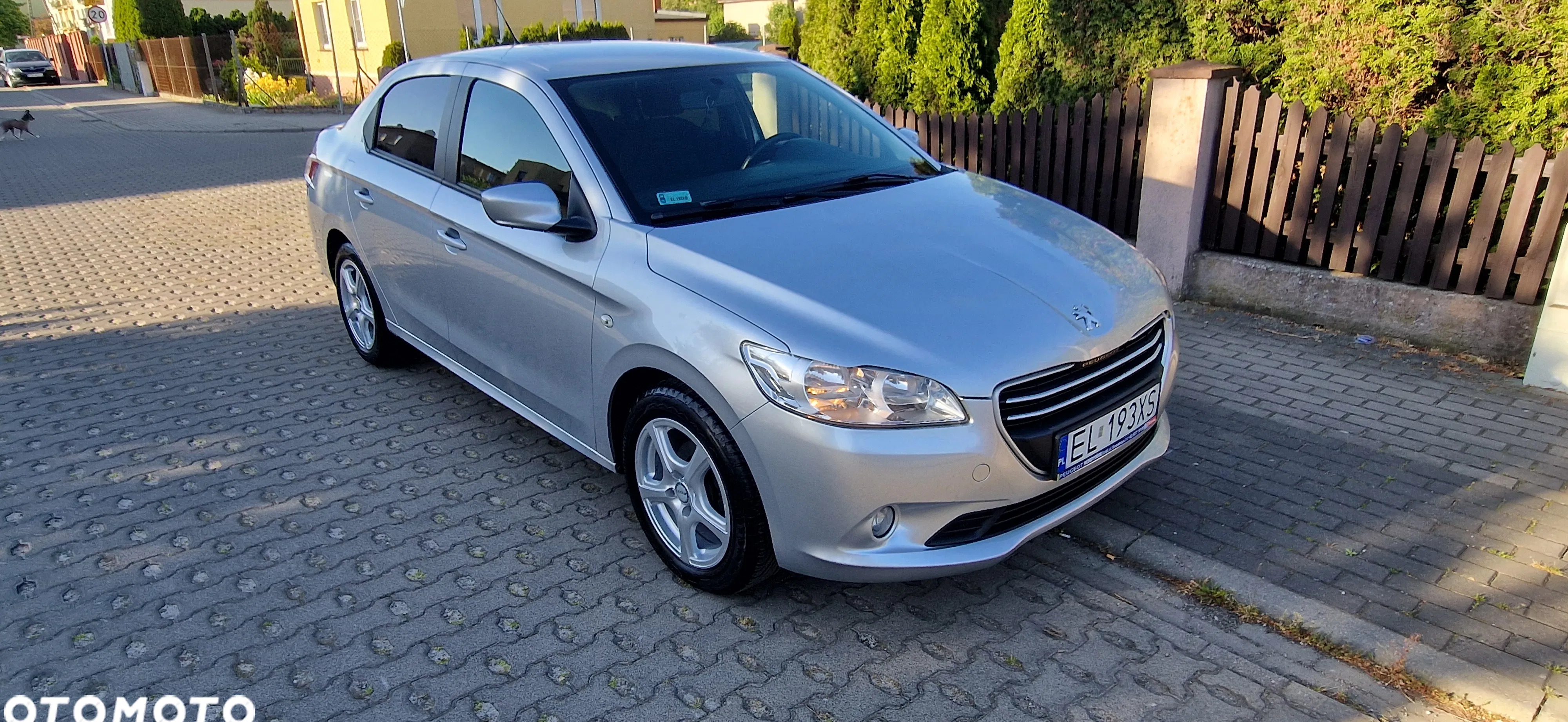 wielkopolskie Peugeot 301 cena 23500 przebieg: 52500, rok produkcji 2013 z Gniezno